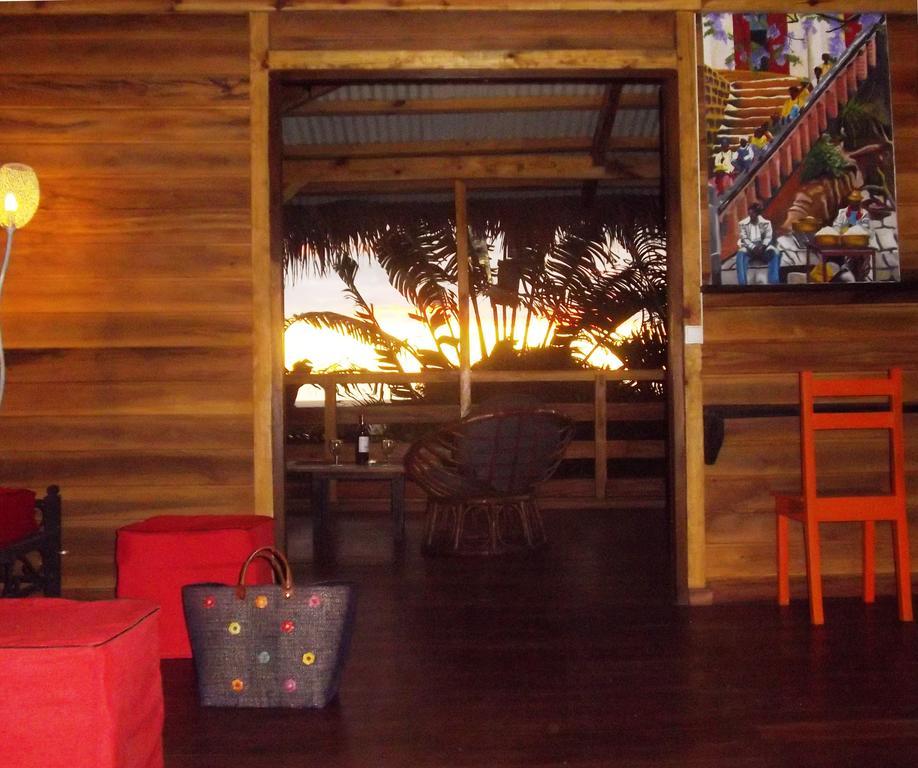 Appartement Banana Moon à Ambatoloaka  Extérieur photo