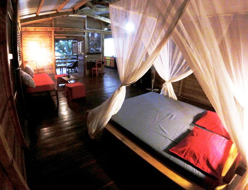 Appartement Banana Moon à Ambatoloaka  Extérieur photo